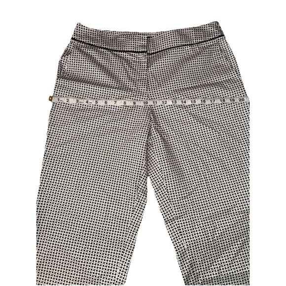 Talbots Size 10 Ankle Pant Minimalist Tapered Pants Ivory Black Weave Button Zip - Picture 5 of 8